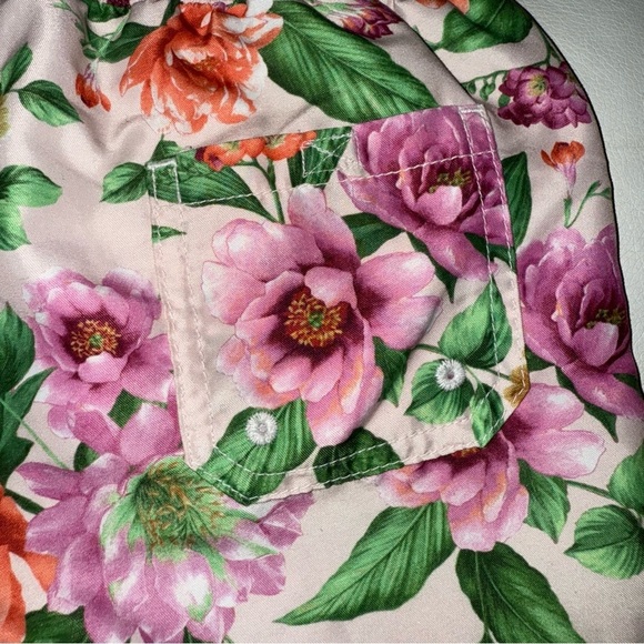 Janie and Jack Floral Dahlia Swim Trunks – Size 6 - Picture 6 of 10